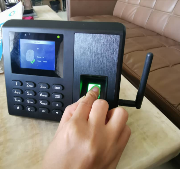 Fingerprint Web Server SIM Card GPRS Could Based Attendance System With Battery and Wifi